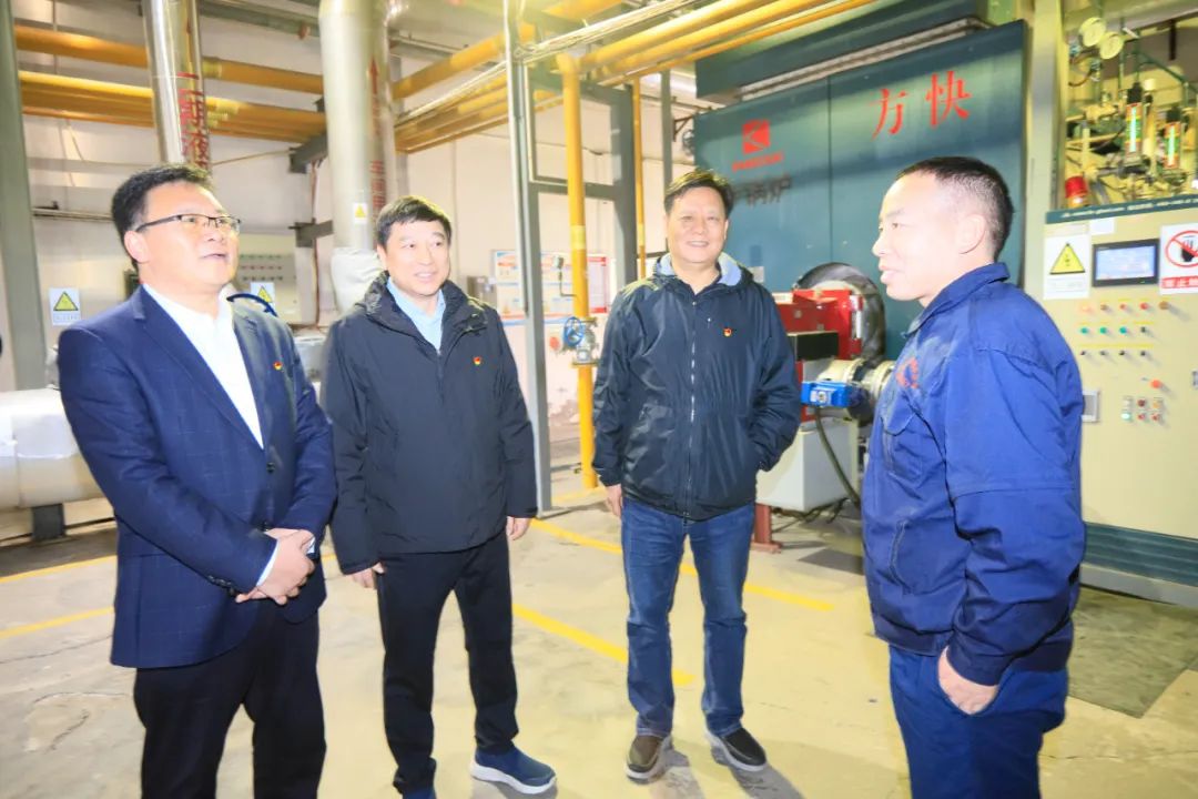 新春慰問(wèn)送關(guān)懷——集團(tuán)黨委書(shū)記、董事長(zhǎng)慰問(wèn)春節(jié)期間堅(jiān)守崗位的一線職工