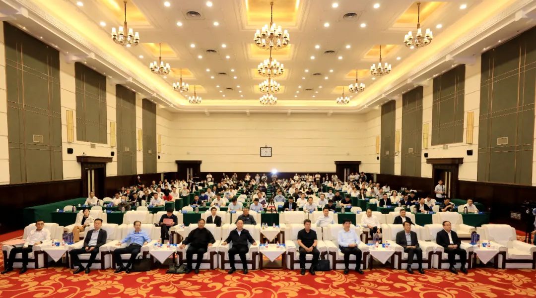 喜報|花花牛乳業(yè)集團(tuán)摘得兩項殊榮 喜報|花花牛乳業(yè)集團(tuán)摘得兩項殊榮