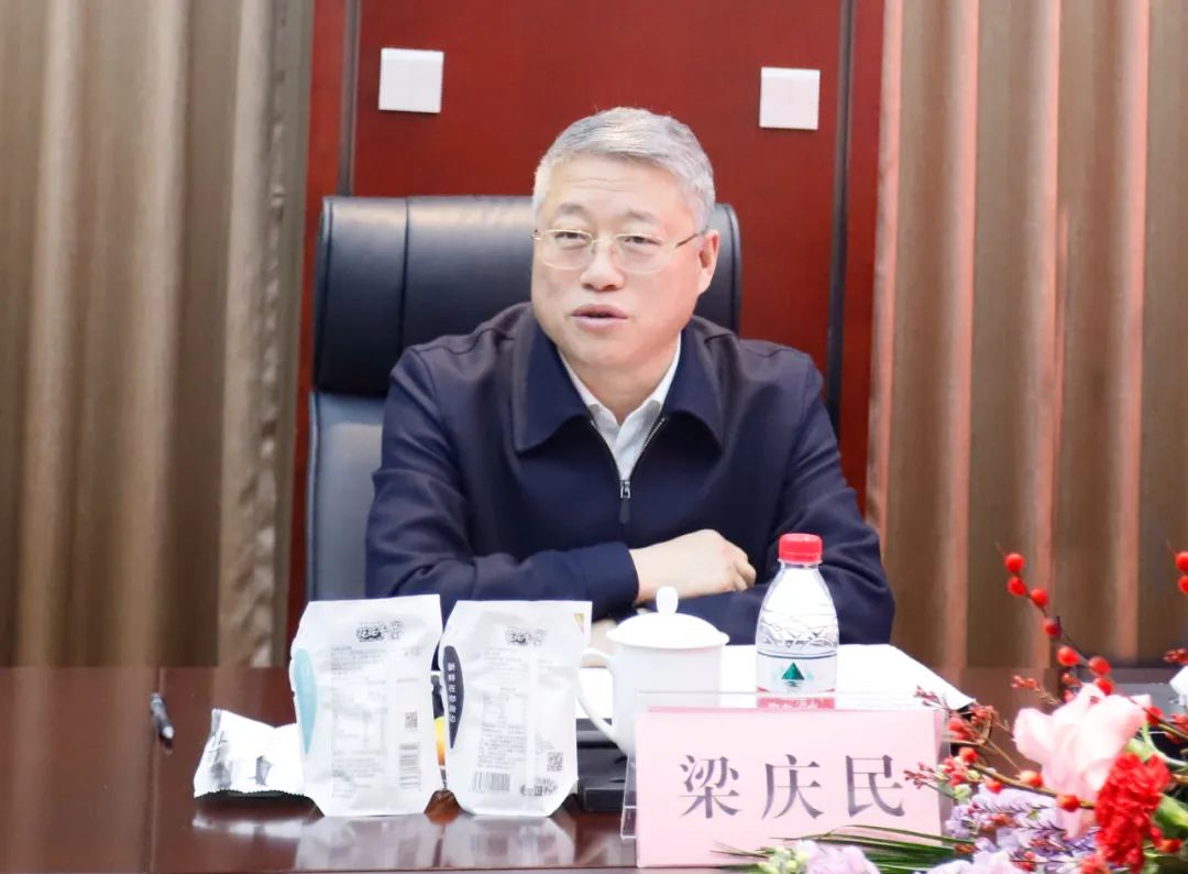 新年開新局 合作促發(fā)展丨佳木斯市委常委、副市長閆志剛一行蒞臨花花牛乳業(yè)集團(tuán)及佳田企業(yè)考察座談