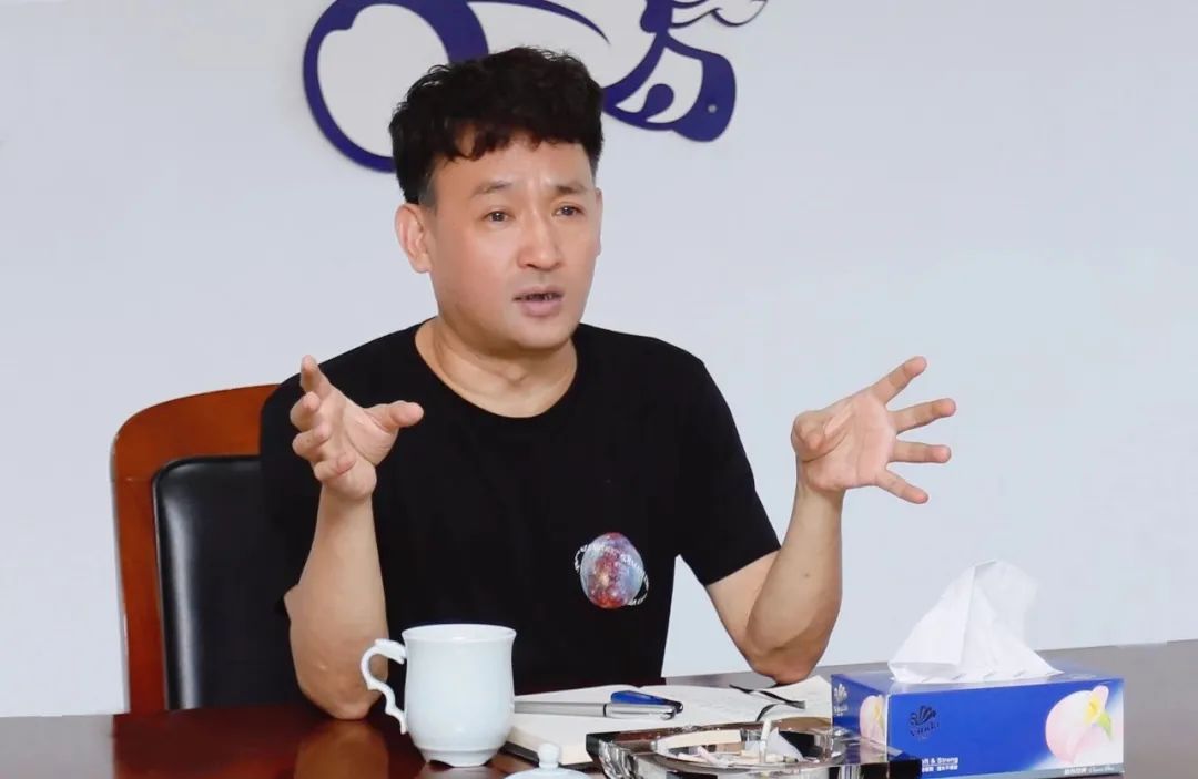 凝心聚力·贏創(chuàng)未來(lái) | 花花牛乳業(yè)集團(tuán)召開(kāi)營(yíng)銷(xiāo)、養(yǎng)殖及飼料經(jīng)營(yíng)工作會(huì)議