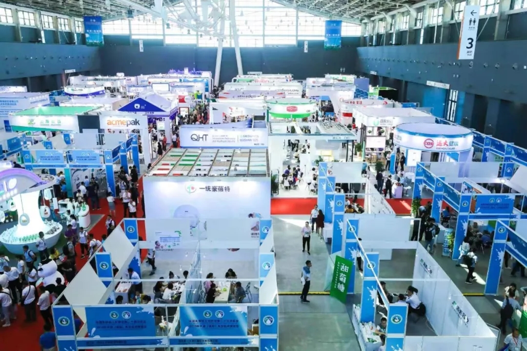 中國乳制品工業(yè)協(xié)會第二十五次年會召開！花花牛總裁董碩峰獲“振興乳業(yè)領(lǐng)軍人”榮譽稱號