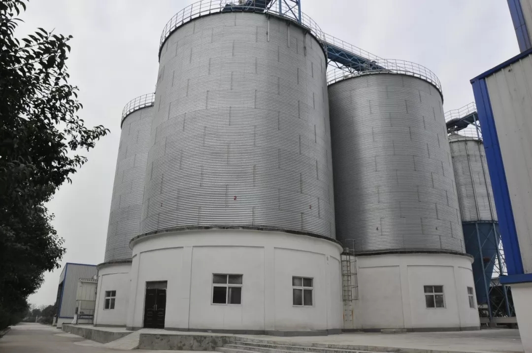 第31屆中原畜牧業(yè)交易博覽會 || 花花牛乳業(yè)集團(tuán)獲“河南省畜牧行業(yè)——最具影響力品牌”獎 第31屆中原畜牧業(yè)交易博覽會 || 花花牛乳業(yè)集團(tuán)獲“河南省畜牧行業(yè)——最具影響力品牌”獎