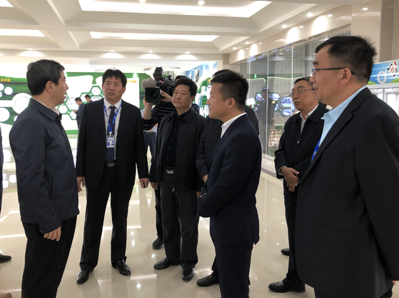 河南省委副書記、省長陳潤兒一行蒞臨 花花牛集團魯山瑞亞牧業(yè)有限公司視察調(diào)研