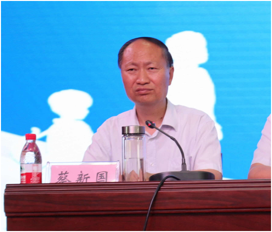 “健康中原，牛奶伴您行——花花牛乳業(yè)集團(tuán)2018中國(guó)小康牛奶行動(dòng)” 公益助學(xué)啟動(dòng)儀式隆重舉行