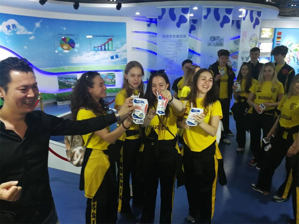 YDC河南中心全國第二屆“藍(lán)月獎(jiǎng)”暨“花花牛杯” 第七屆中俄舞蹈對(duì)抗賽五一勞動(dòng)節(jié)開賽