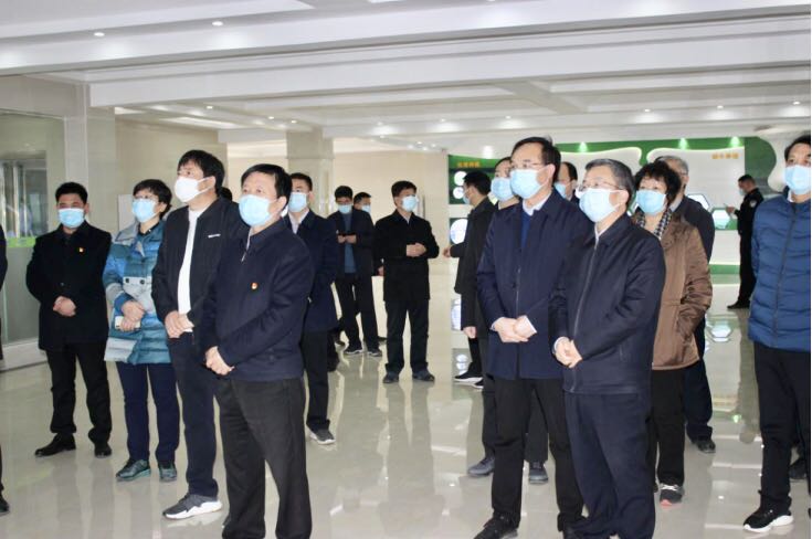 平頂山市委書記周斌一行蒞臨花花牛乳業(yè)集團 魯山瑞亞牧業(yè)有限公司調研疫情防控和復工復產情況