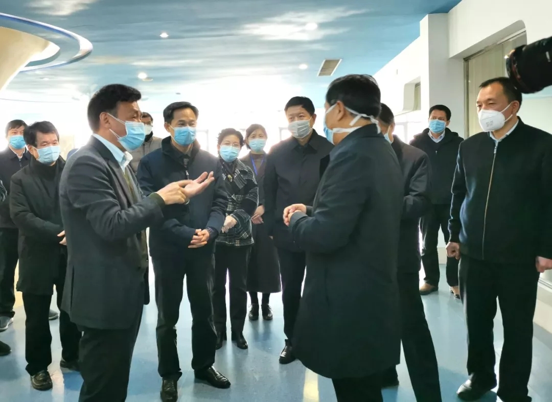 快訊丨河南省副省長武國定蒞臨花花牛乳業(yè)集團調研重點保障企業(yè)復工復產情況 快訊丨河南省副省長武國定蒞臨花花牛乳業(yè)集團調研重點保障企業(yè)復工復產情況