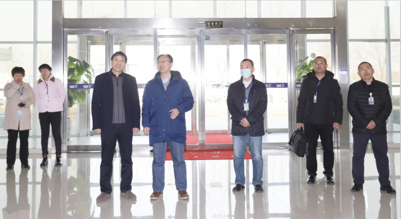 花花牛丨東北農(nóng)大食品學(xué)院院長、中原食品實(shí)驗(yàn)室首席科學(xué)家姜毓君教授蒞臨花花牛乳業(yè)集團(tuán)調(diào)研